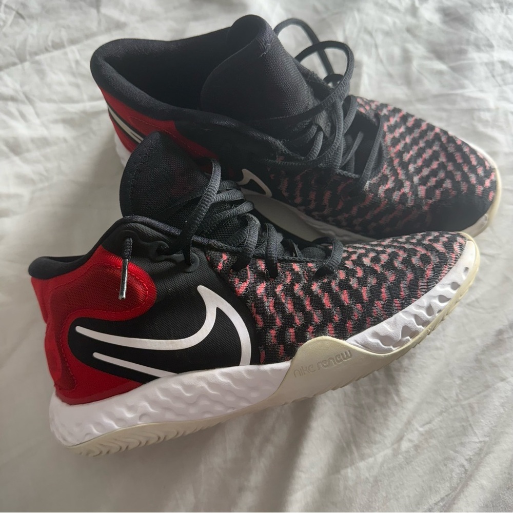 Boys Nike KD Trey 5 boys sz 5 5y - Bred KD Trey 5 VIII